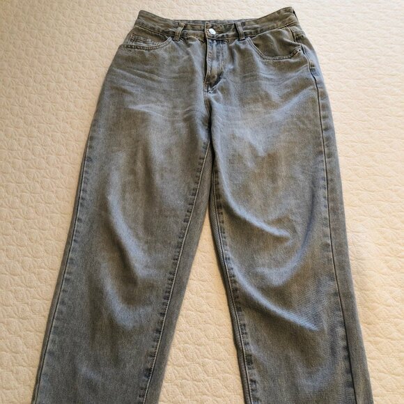 Shein Petite Medium light Blue wash Jeans, 5 pocket, zipper front - Picture 1 of 4